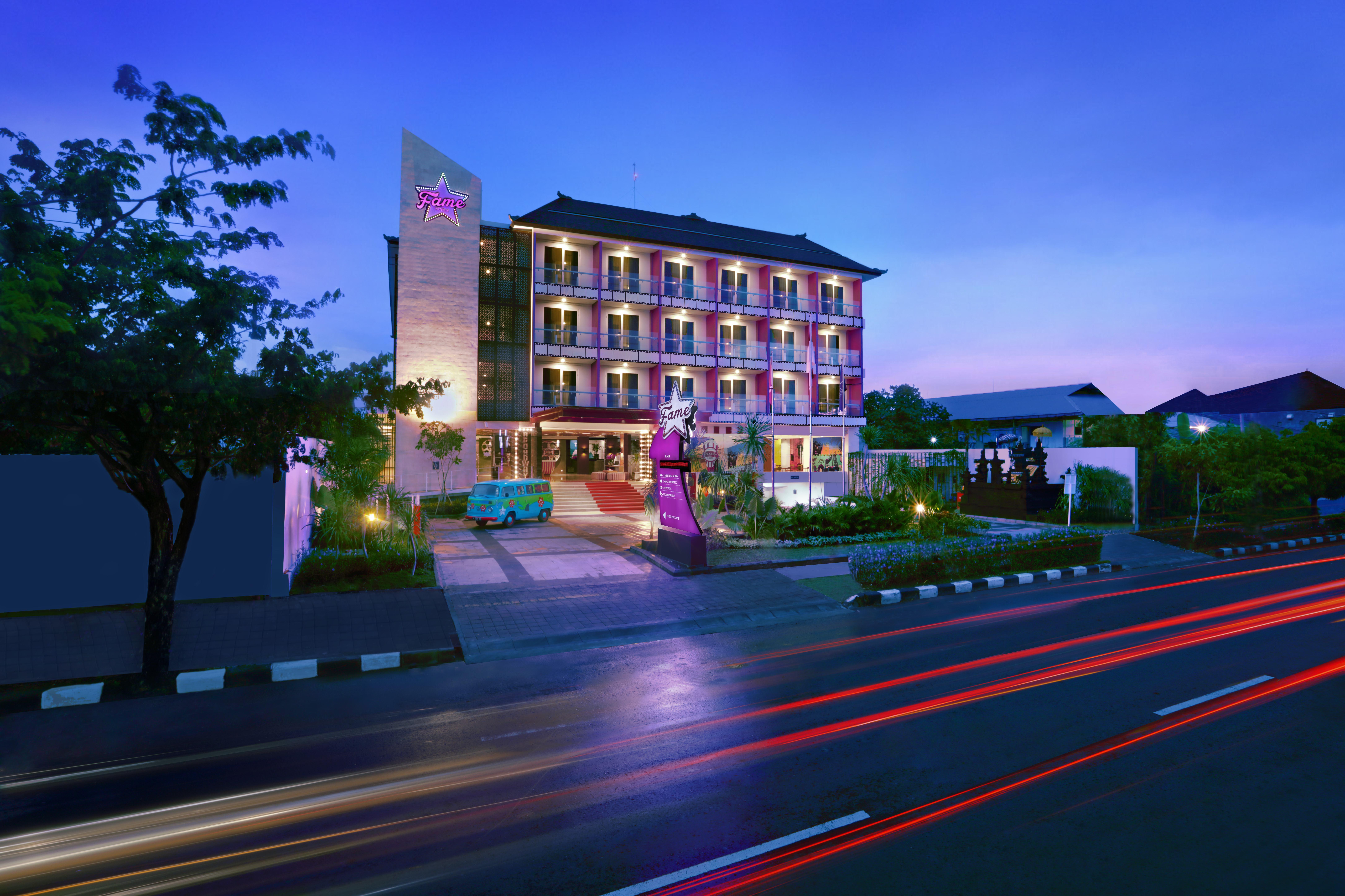 Fame Hotel Sunset Road Kuta Lombok Exterior foto